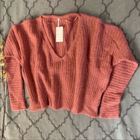NWT-Free People Boho Yummy Moonbeam Alpaca V-Neck Sweater- Prairie Pink
Size S - Picture 2 of 13